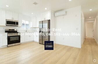Building Photo - 141 S Homerest Ave