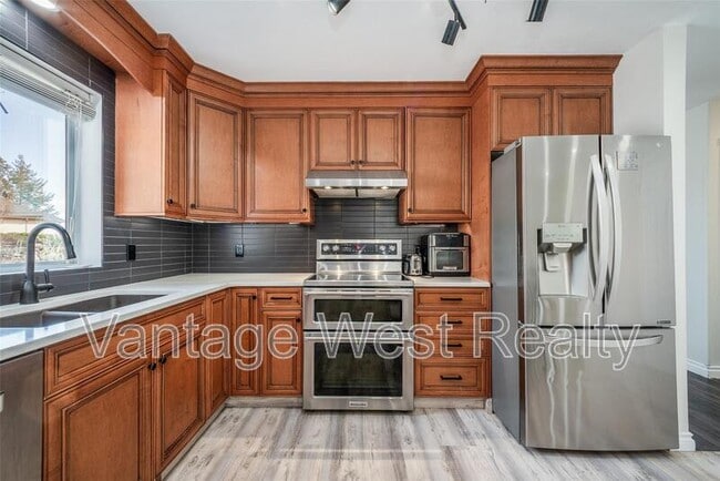 Building Photo - 3138 Shetler Dr