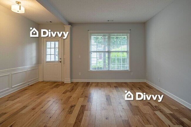 Foto del edificio - 4311 Shillham Ct