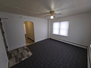 Building Photo - 1143 1st St NW