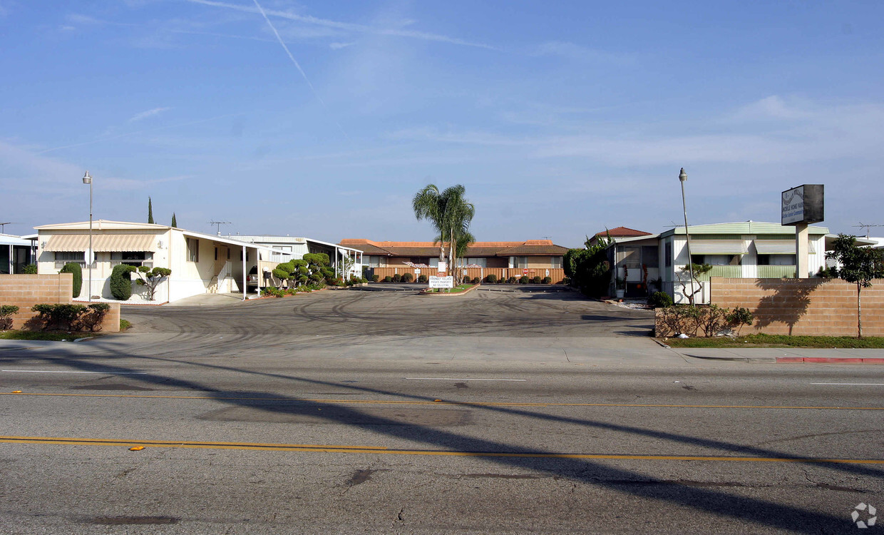 Primary Photo - Friendly Village Mobile Home Park