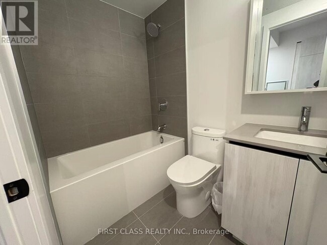 Building Photo - 35 Parliament St