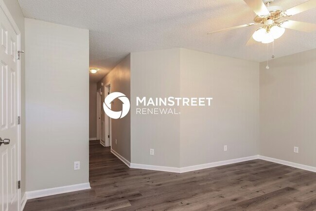Foto del edificio - 3 Bedroom Pet-Friendly Home in Clayton, NC...