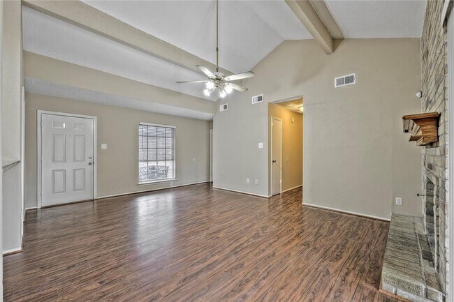 Building Photo - 20226 Beechview Ln