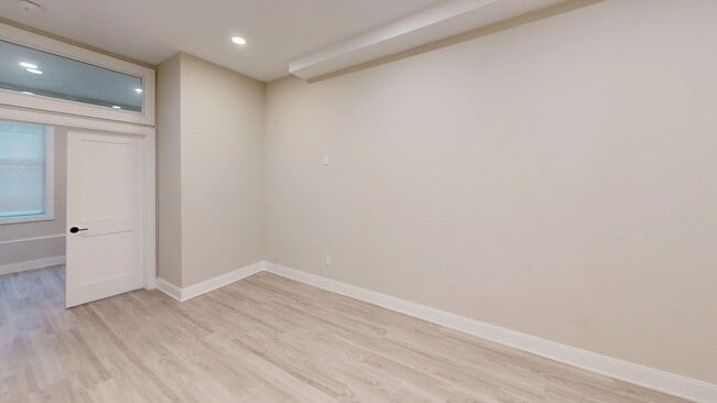 Building Photo - No Brokers Fee, Theater District of Boston, In-Unit Washer/Dryer, Brand new Renovation