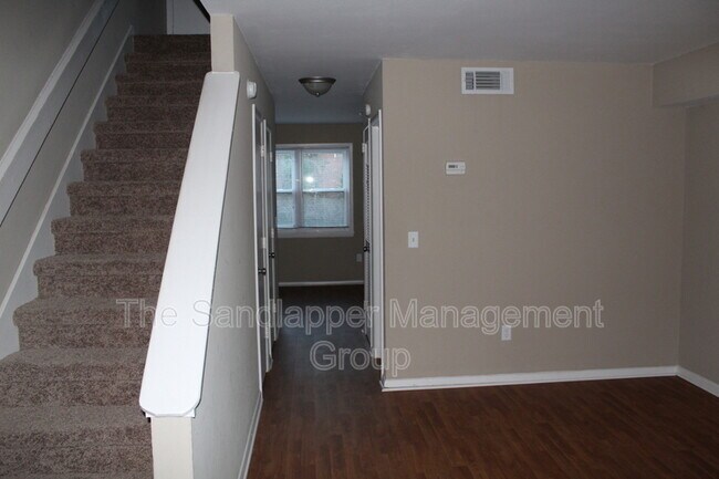 Foto del edificio - 21-B Anderson Ave