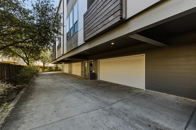 Building Photo - 5734 Oram St