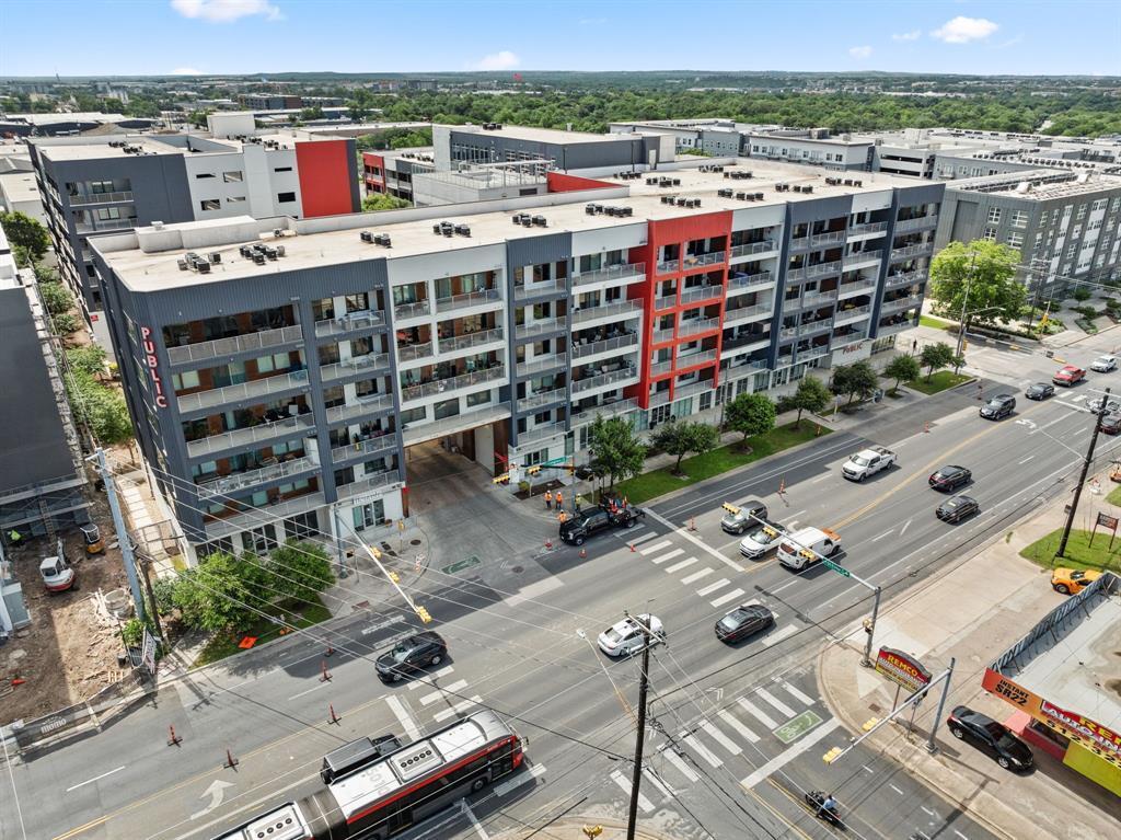 Foto principal - 4361 S Congress Ave