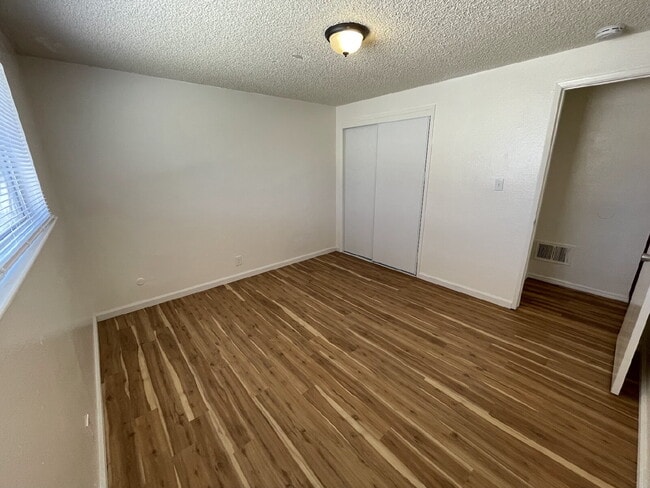 Building Photo - Woodside Drive Apartment In Carson City