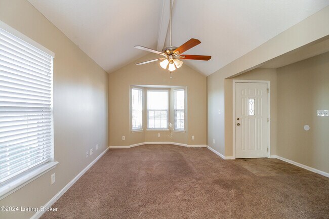 Foto del edificio - 7913 Kenhurst Dr