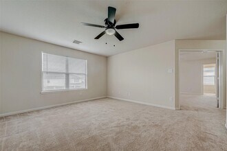 Building Photo - 2111 Gable Hollow Ln