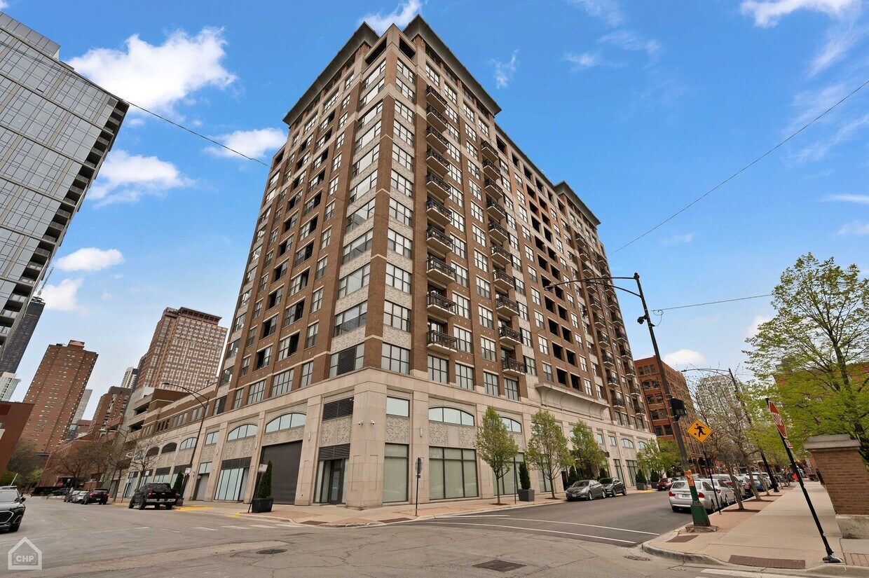 Foto principal - 849 N Franklin St