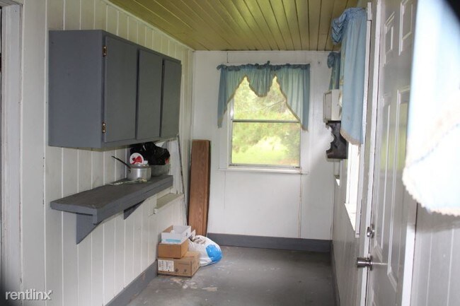 Building Photo - 3 br, 1 bath House - 5300 Pocosin Road
