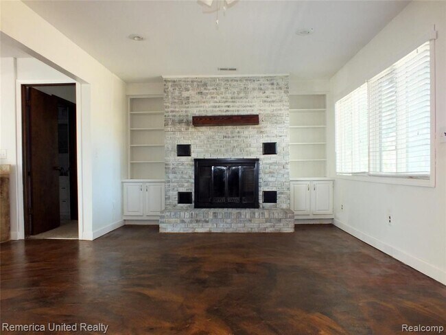 Foto del edificio - 23861 Longacre St