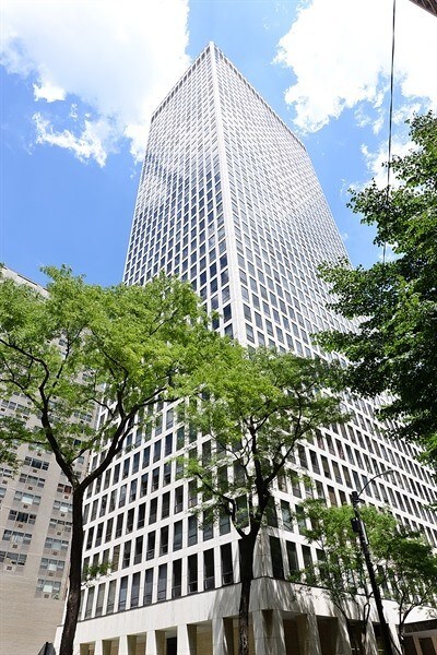 Foto principal - 260 E Chestnut St