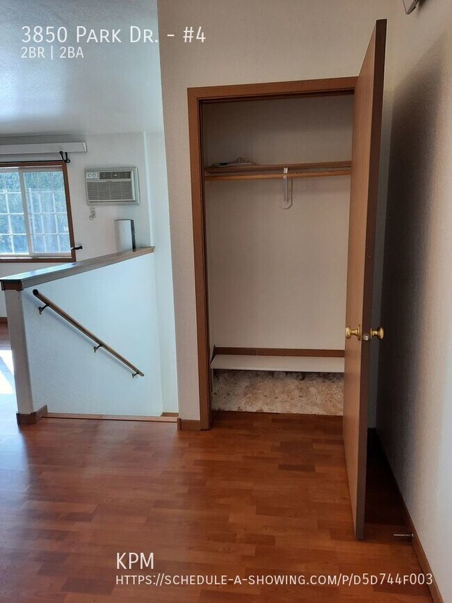 Foto del edificio - 3850 Park Dr