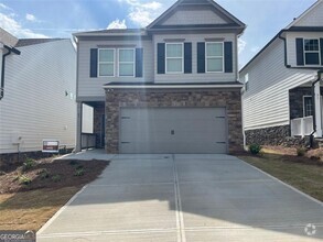 Building Photo - 25 Pineview Dr