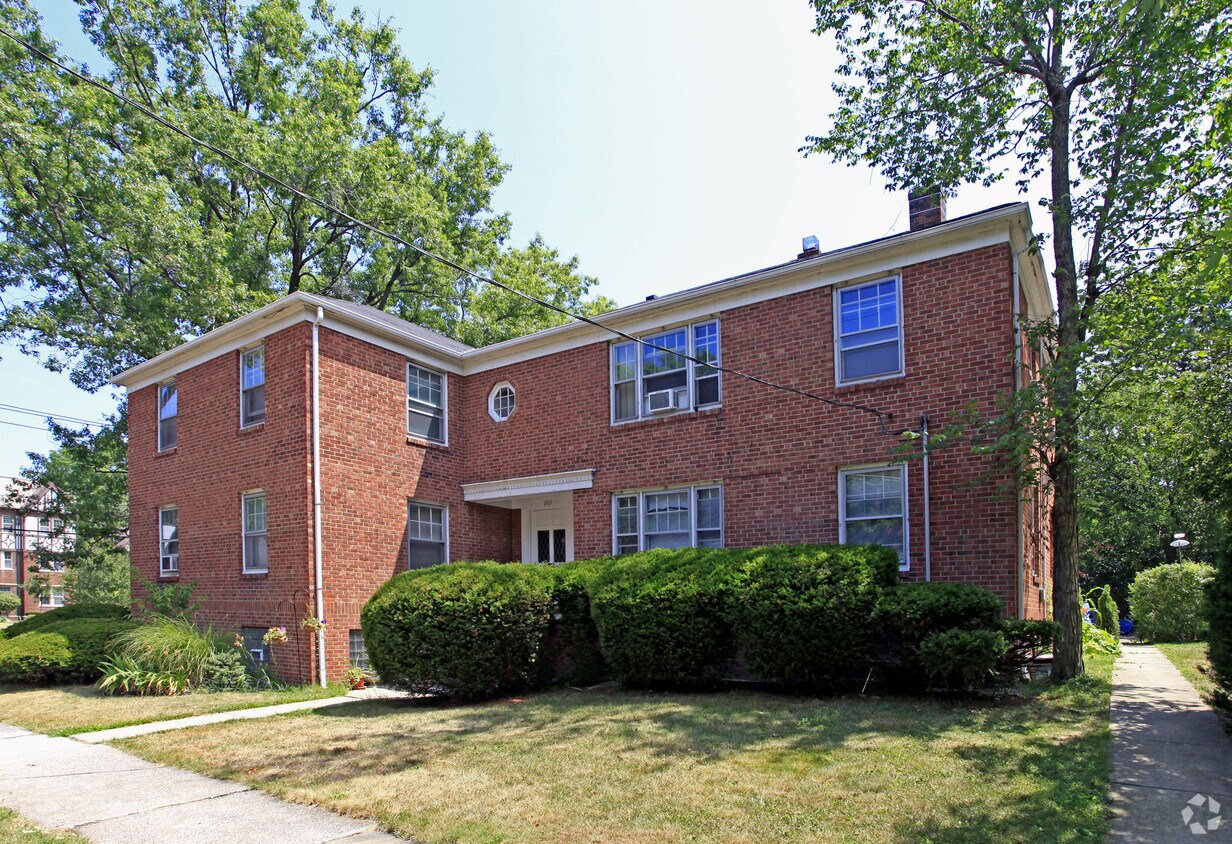 Primary Photo - 1169 French Ave