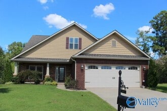 Building Photo - 441 E Mossyleaf Dr SW