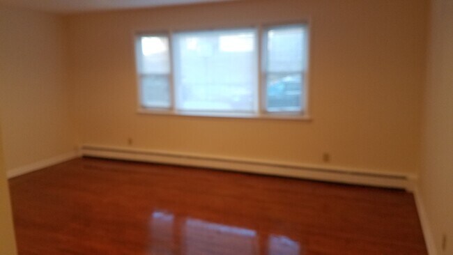 Foto del edificio - 1202 Saw Mill River Rd
