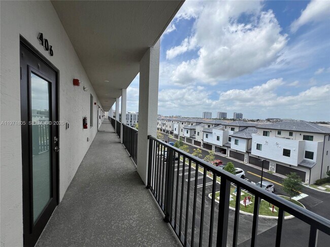 Foto del edificio - 8001 NW 41st St