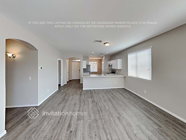 Building Photo - 6914 S 37th Glen