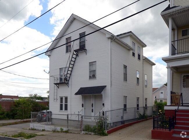 Building Photo - 173-175 Hedley Ave