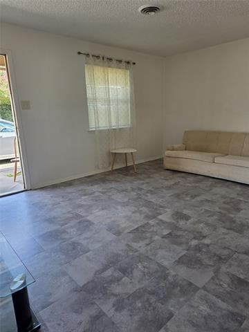 Foto del edificio - 990 Shady Brook Dr
