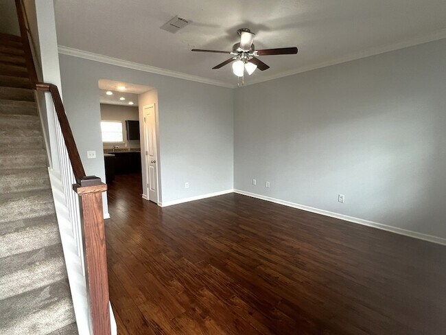 Foto del edificio - 813 Vigilant Dr