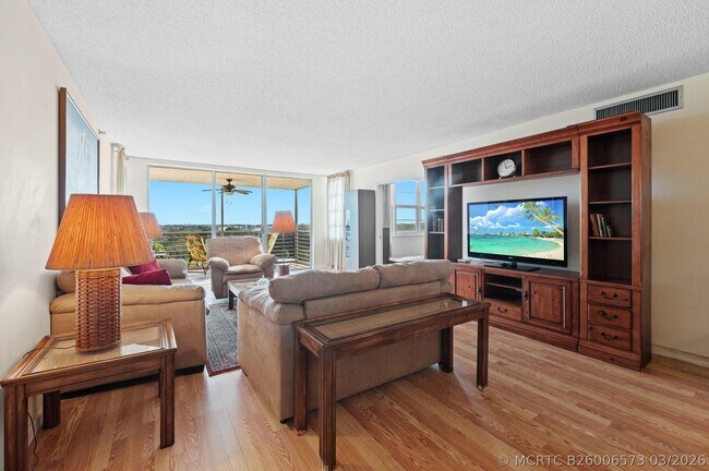 Foto del edificio - 3520 Oaks Way