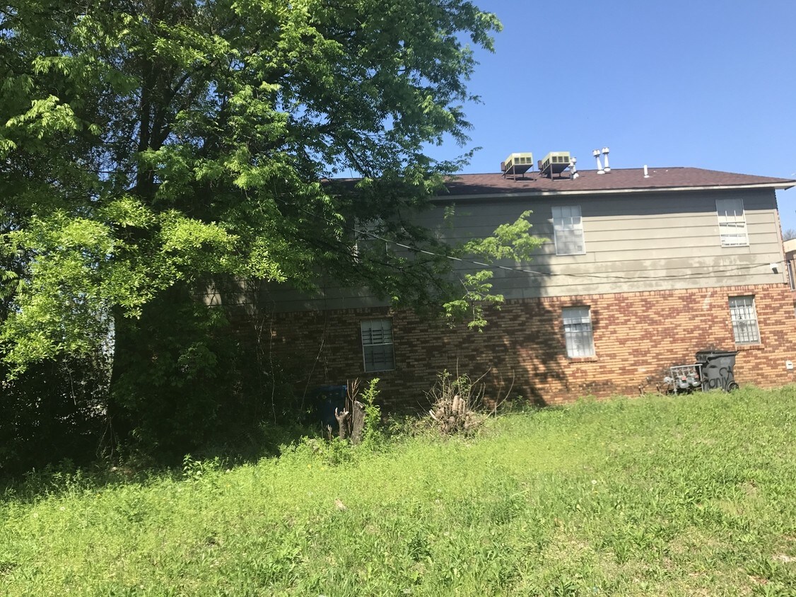 Building Photo - 837 Graymont Ave W
