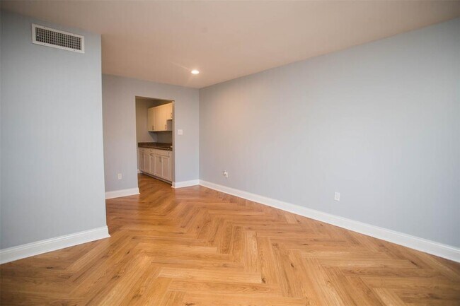 Building Photo - 260 El Dorado Blvd