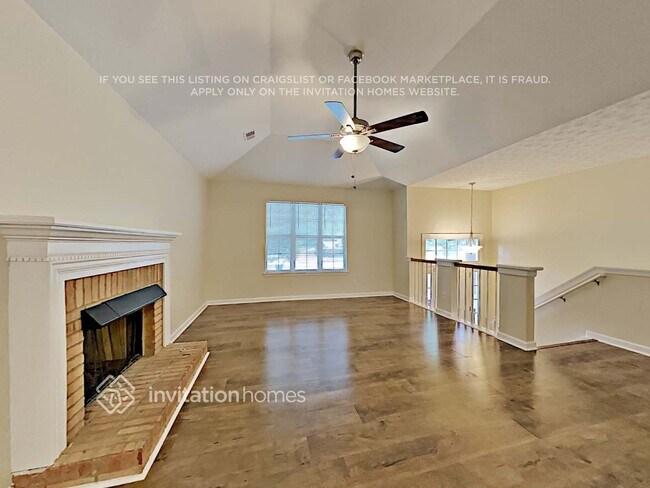 Building Photo - 275 Promenade Way SW
