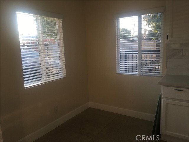 Foto del edificio - 6220 Gage Ave