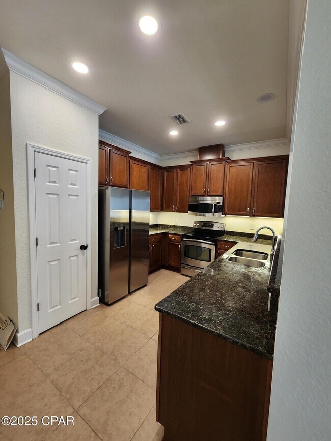 Foto del edificio - 119 Sand Oak Blvd