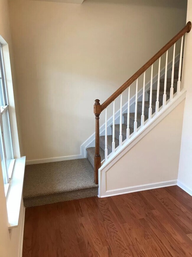 Building Photo - 4621 Quinton Ln