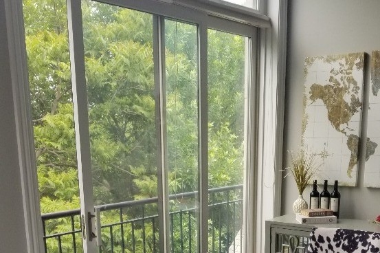 Juliette balcony - 1103 N WOOD ST