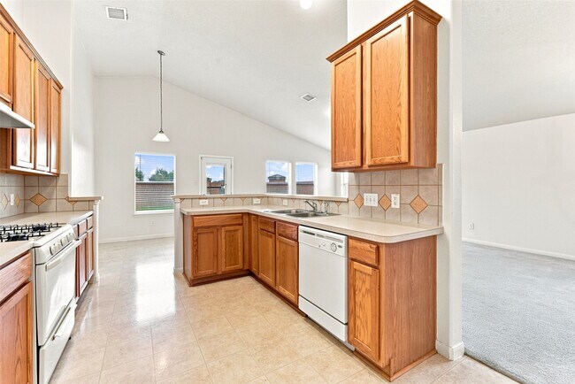 Foto del edificio - 2002 Roaring Springs Dr