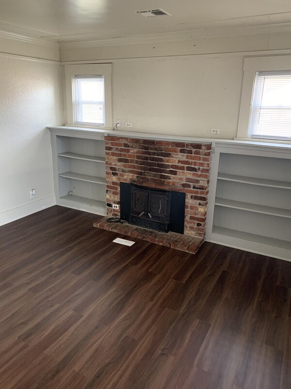 Building Photo - 526 N McKinley Ave