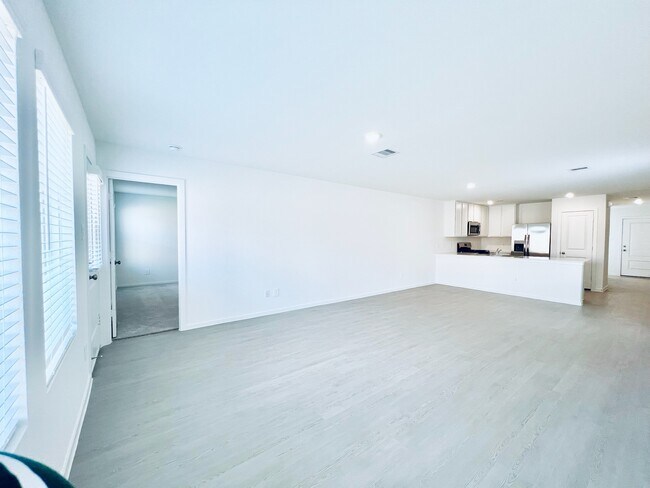Building Photo - 1367 Diamond Carnation Dr