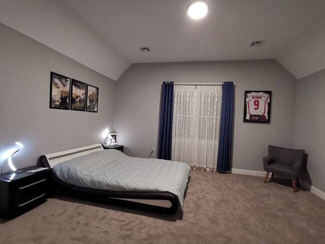 Master Bedroom #1 - 868 Washington St