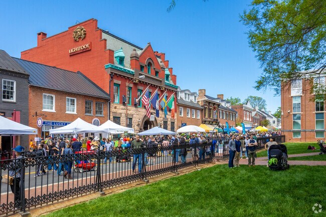 Leesburg Flower & Garden Festival is the go to festival and biggest event in Downtown Leesburg.