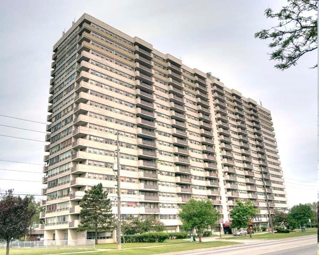 Building Photo - Markham Road Apartments – 1050