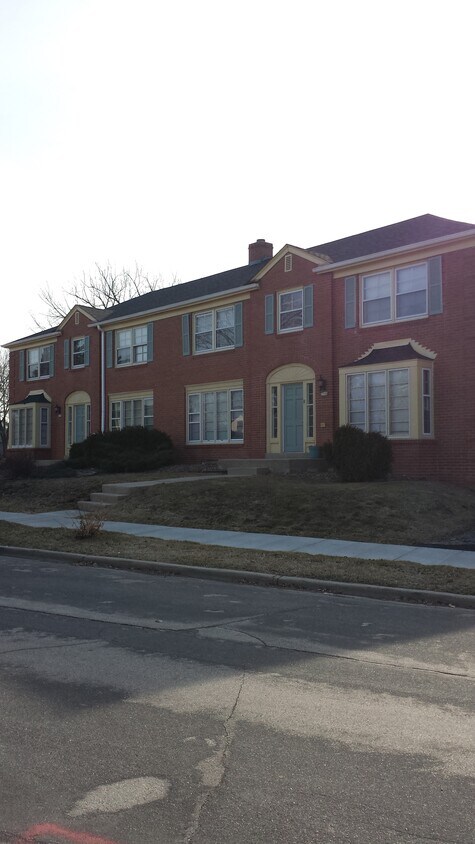 Foto principal - 2944 N 67th St