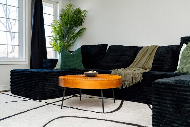 Photo du bâtiment - 7003 Kalar Rd