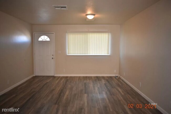 Building Photo - 3 br, 2 bath House - 308 Traci Ln