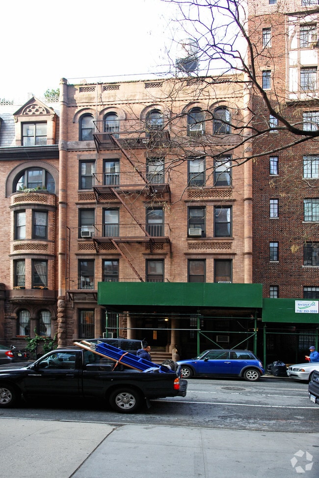 Building Photo - 204 W 78th St