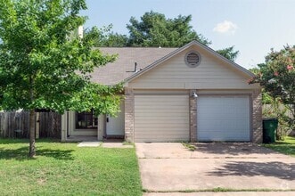 Building Photo - 2600 Tracy Trail