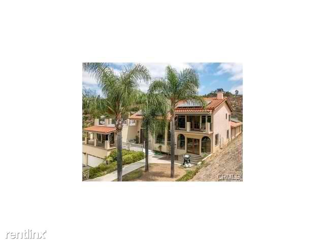 Foto del edificio - 2808 Lakemont Dr