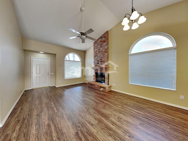 Foto del edificio - 1380 W Gail Dr